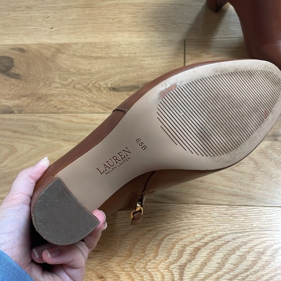 Like New- Ralph Lauren - Madelyn Burnished Leather Bootie - Picture 4 of 7